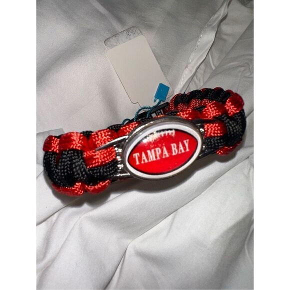 NFL Tampa Bay Buccaneers Woven Bracelet NIP - Picture 1 of 4